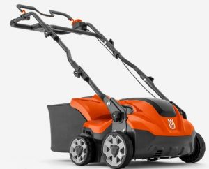 SCARIFICATEUR A BATTERIE HUSQVARNA S138I