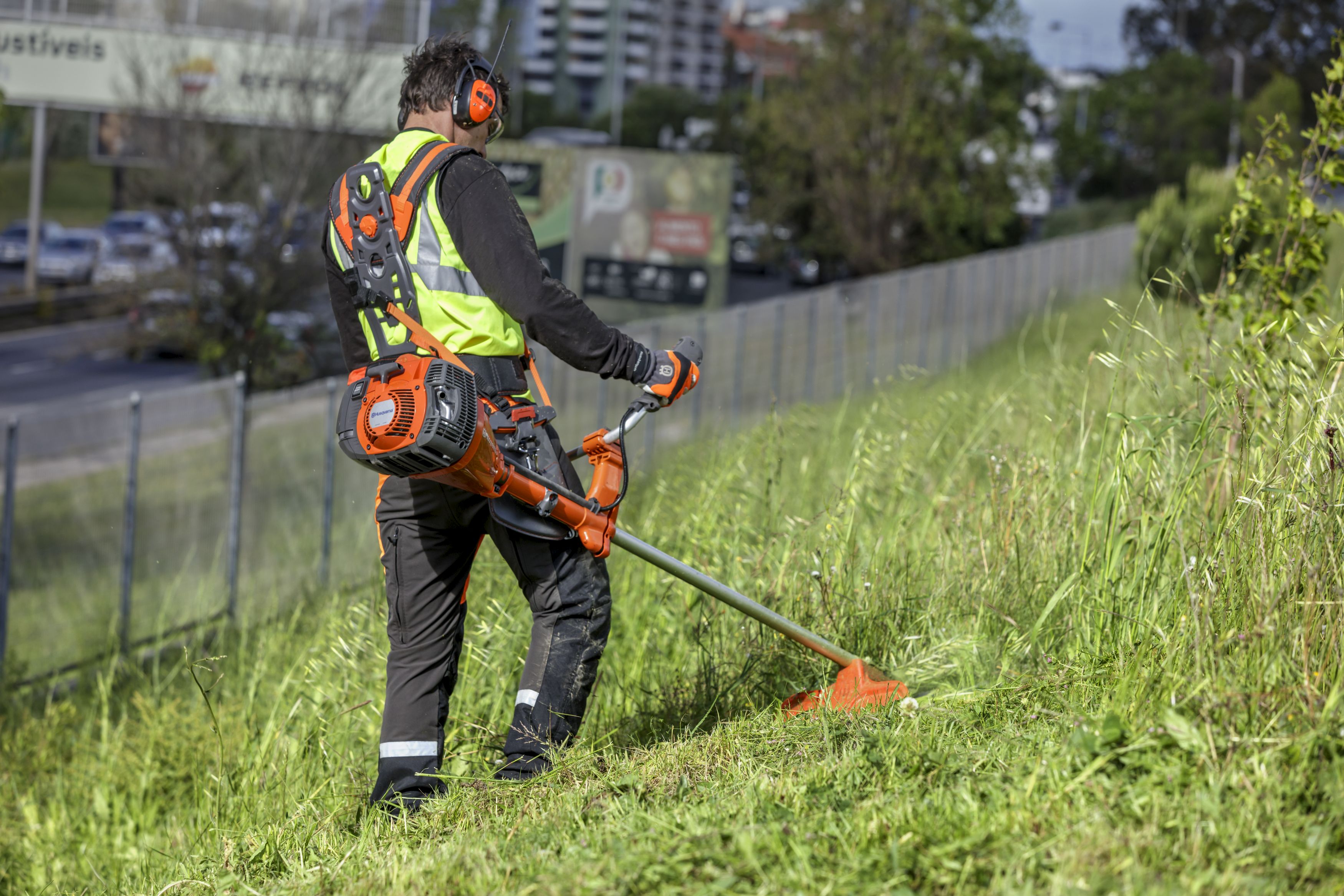 HARNAIS POUR DEBROUSSAILLEUSE PROFESSIONNEL