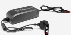 CHARGEUR HUSQVARNA QC80F